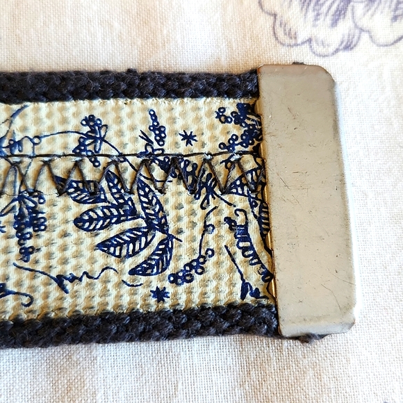 VTG Reversible Canvas Belt, Handmade - Picture 7 of 7